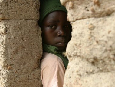 Τραγικό! Δολοφονούν ή ακρωτηριάζουν παιδιά με αλμπινισμό για να φέρουν τύχη στους αγοραστές (φωτό)